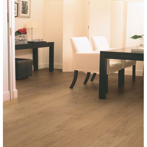 quick-step-classic-natural-varnished-oak-lifestyle