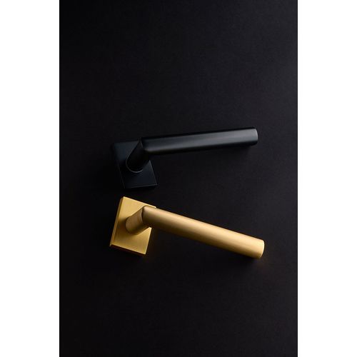 Deanta Ares Lever on Square Rose black background