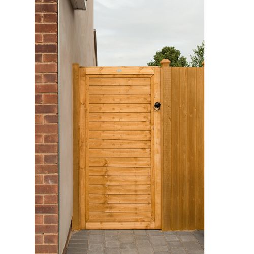 Forest Gardens Lap Gate 6ft (1.82m high) lifestyle