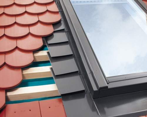 FAKRO Standard Window Flashing for Tiled Roofs