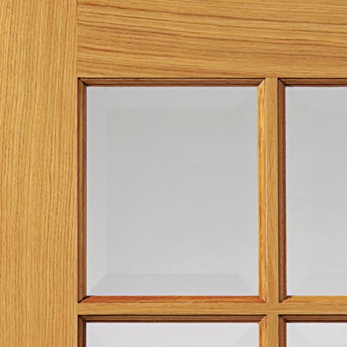 jb-kind-internal-oak-tutbury-glazed-door-close-up